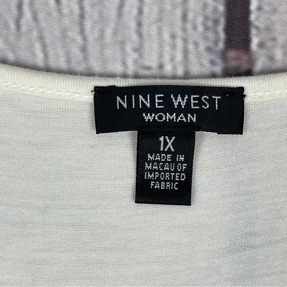 NINE WEST lightweight beige beaded embellished v-neck tank top, size 1X - Picture 2 of 12